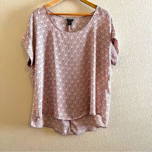 Torrid Multicolor Geo Print Open Back Georgette Blouse Size 0X